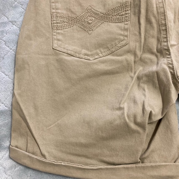 NWTS Tan Shorts - Picture 10 of 14